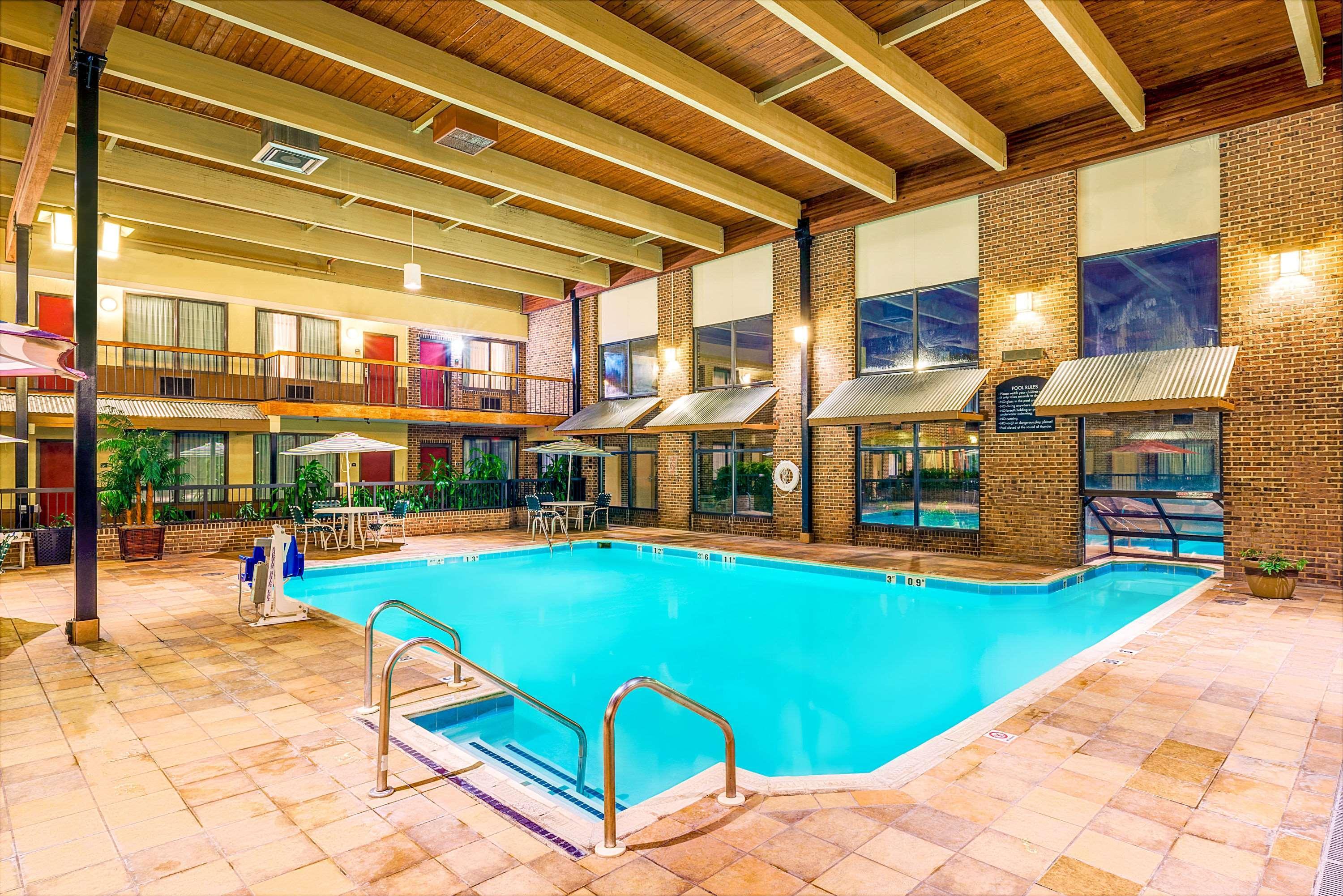 Wyndham Garden York Hotel Buitenkant foto